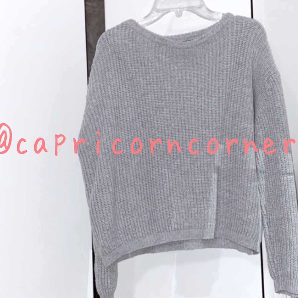 ‼️SOLD‼️ BRANDY MELVILLE SWEATER